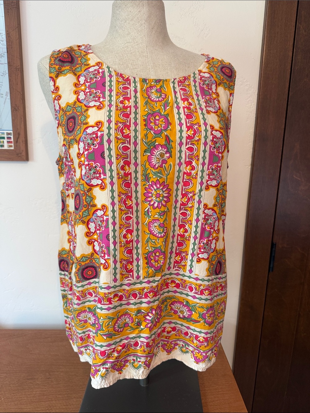 Sleeveless Floral Stripe Tank Top - Pink & Yellow
